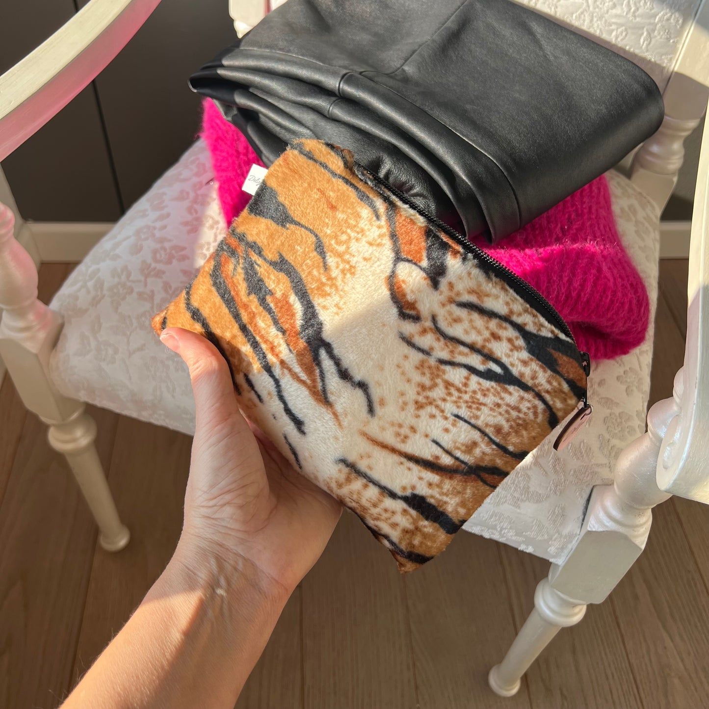 Serie nuovo tessuto tigrato cavallino/cuori rosa 2 modelli