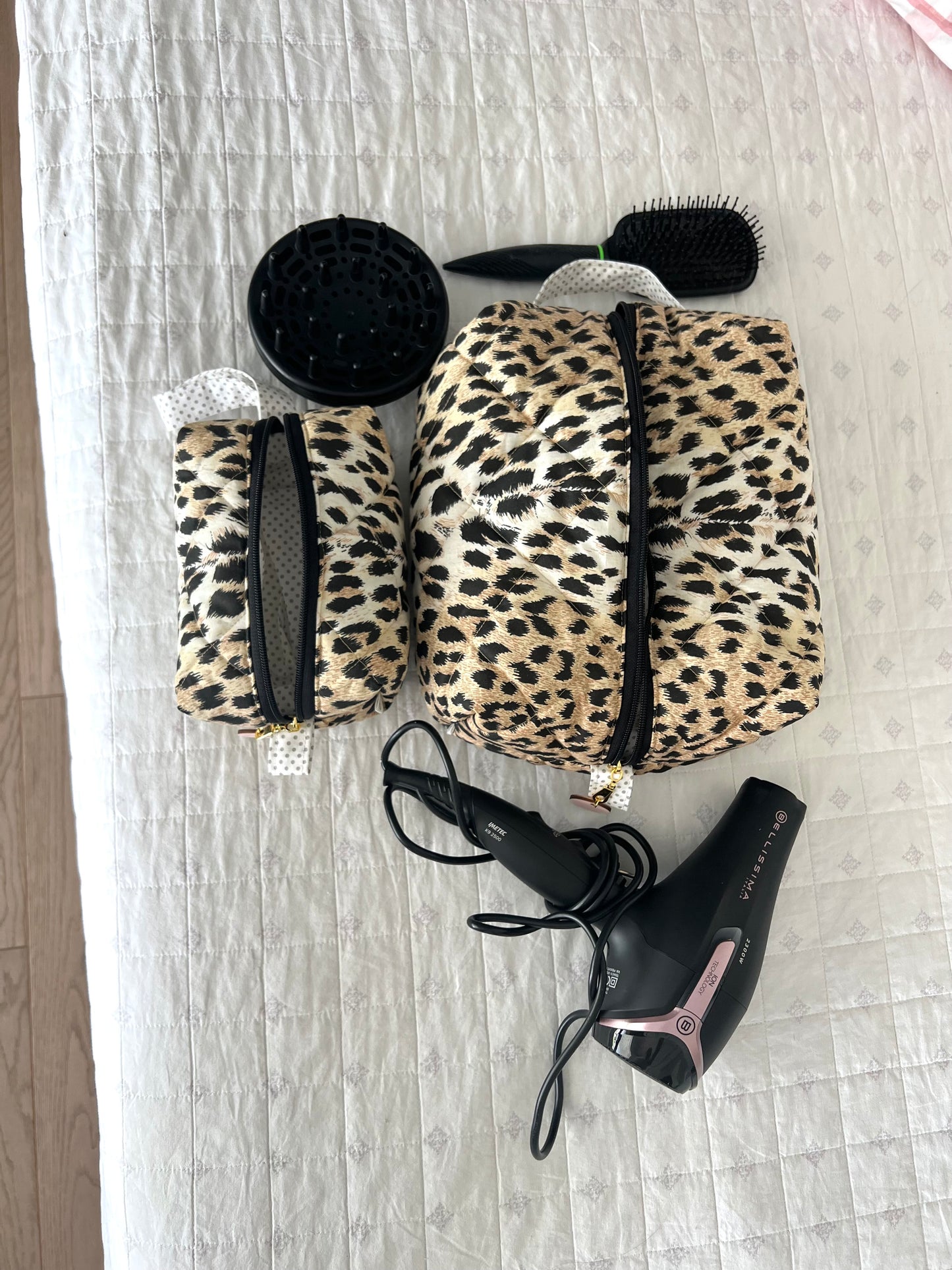 Set Beauty case + Maxi portaphon tessuto leopardato