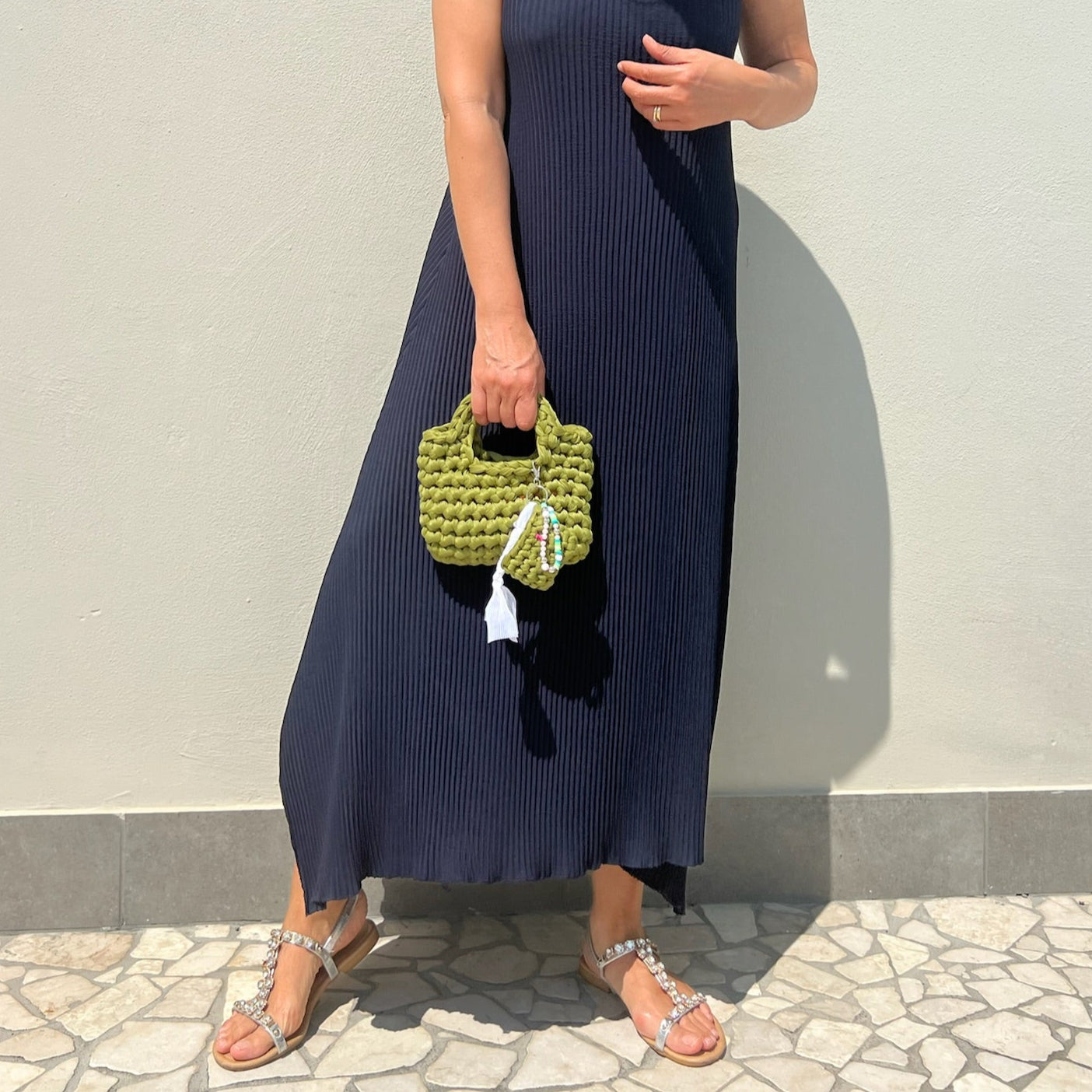 Borsetta all'uncinetto verde con porta AirPods e charms 💚