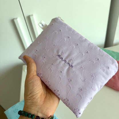 Pochette “mamma” in sangallo