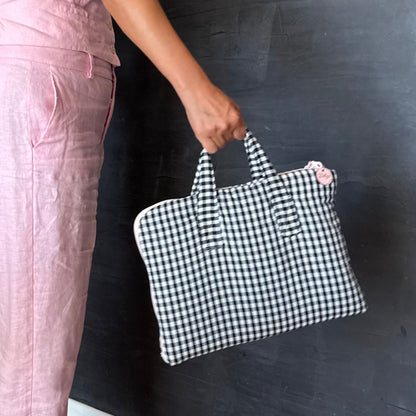 Crea il SET custodia PC con manici e astuccio