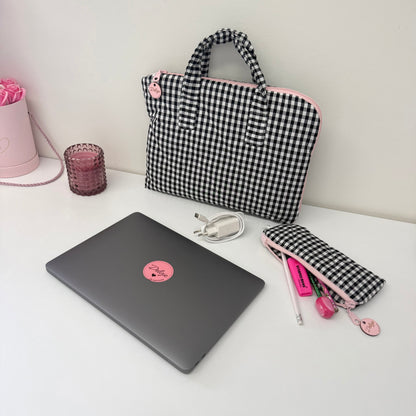 Crea il SET custodia PC con manici e astuccio