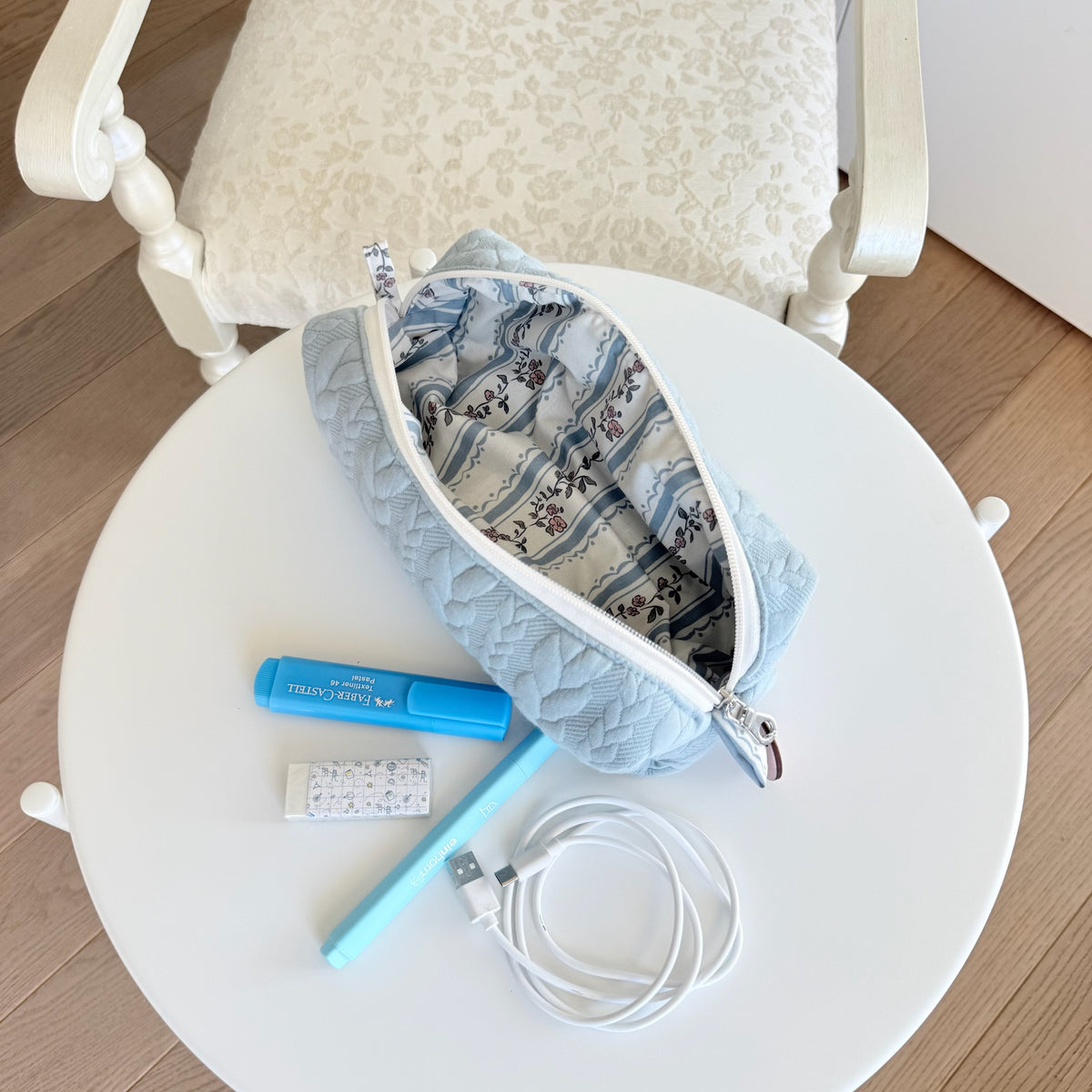 Astuccio trecce azzurre Cottage azzurro